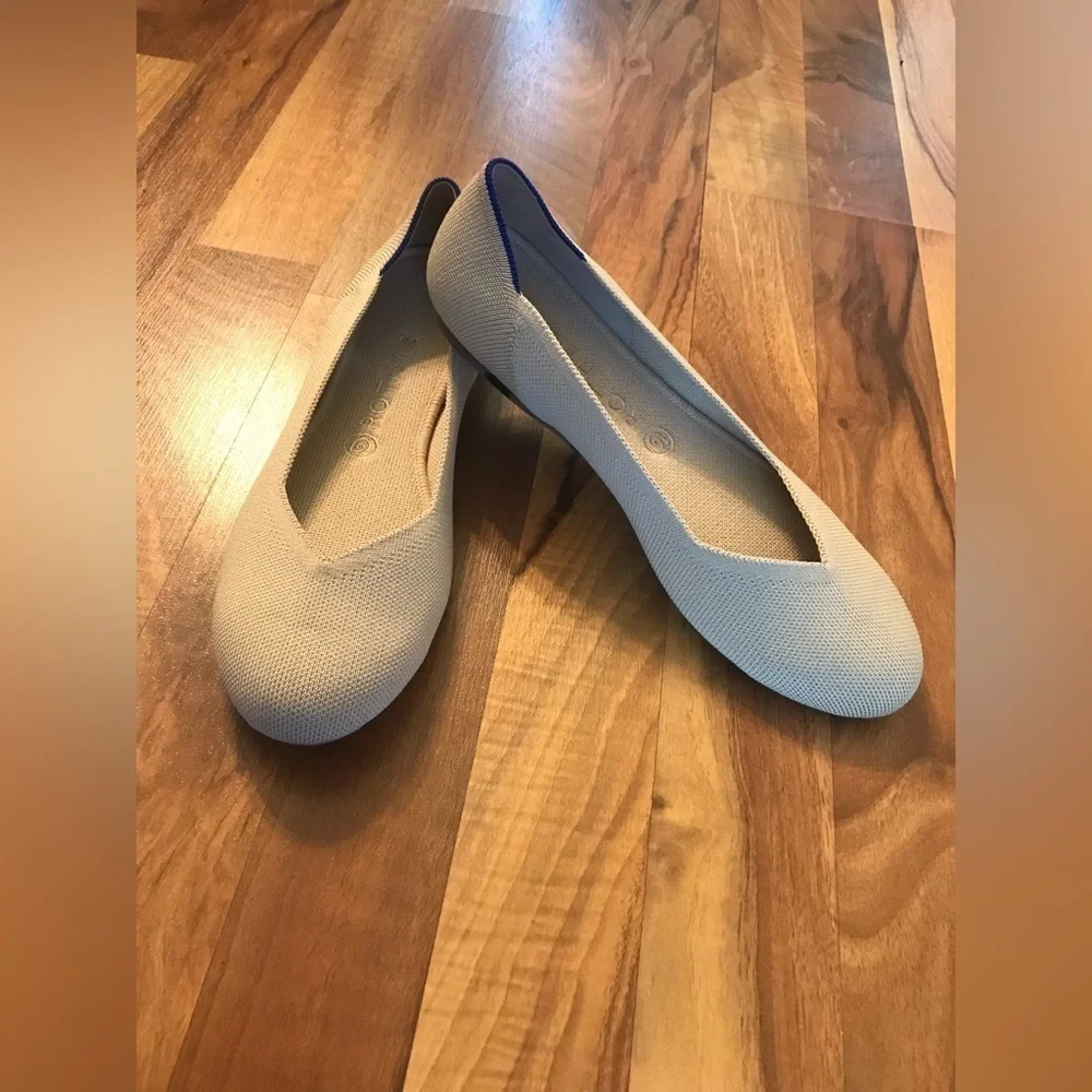Rothys Womens Rounded Toe V Shaped Vamp Washable Slip On Ballet Flats Size 10